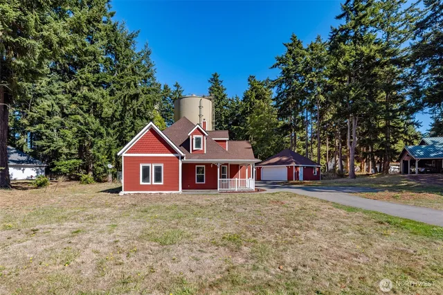 $775,000 | 1003 Northeast Summit Loop, Coupeville, WA 98239