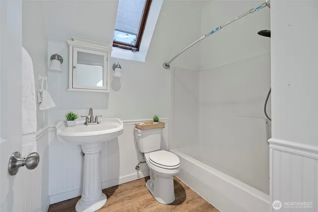 $775,000 | 1003 Northeast Summit Loop, Coupeville, WA 98239