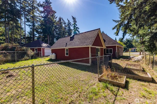 $775,000 | 1003 Northeast Summit Loop, Coupeville, WA 98239