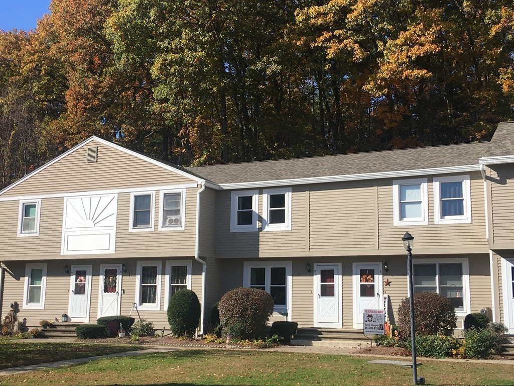 1430 Russell Road, Unit 21 Westfield, MA 01085 - Photo 3 of 24 Gallery Image 3