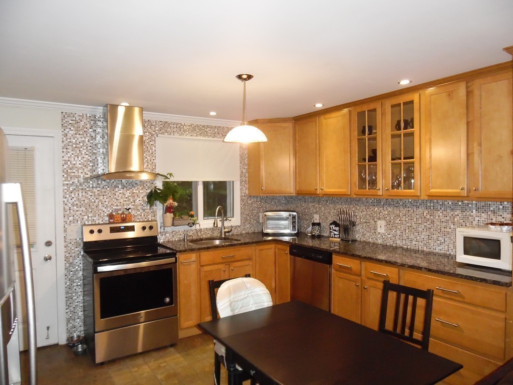 1430 Russell Road, Unit 21 Westfield, MA 01085 - Photo 9 of 24 Gallery Image 9