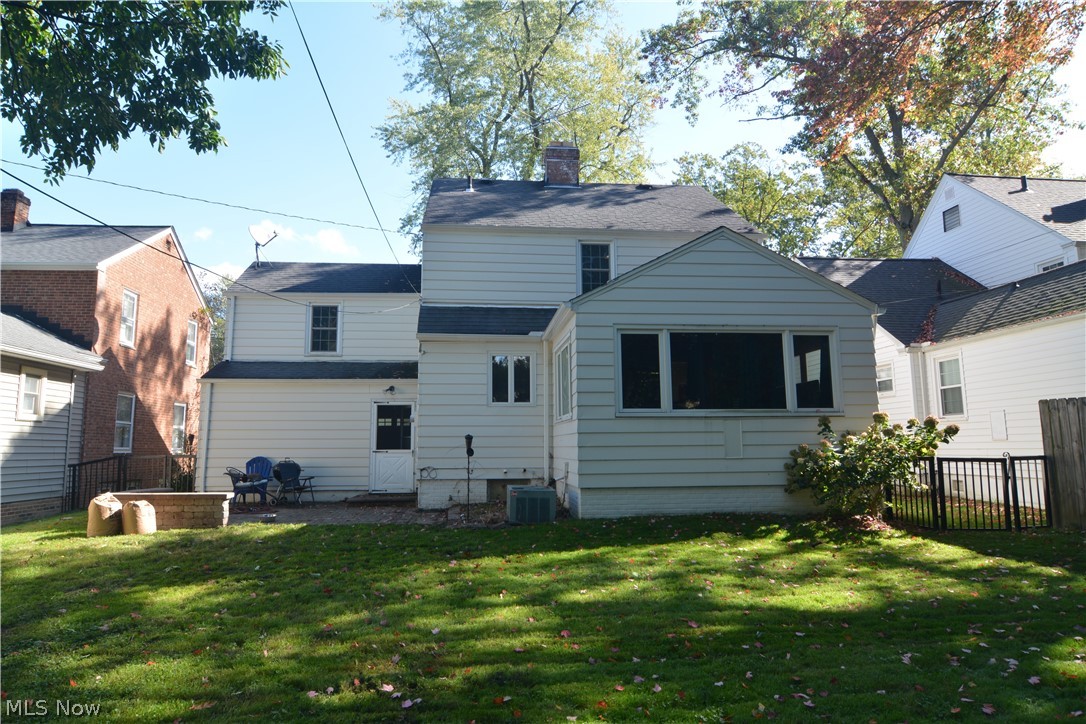1756 Oakmount Road South Euclid, OH 44121 - Photo 2 of 22