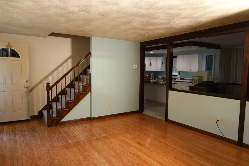 738 Sharps Road Swansea, MA 02777 - Photo 6 of 37 Gallery Image 6
