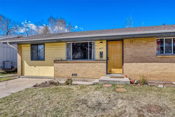 $3,495 | 875 34th Street, Boulder, CO 80303