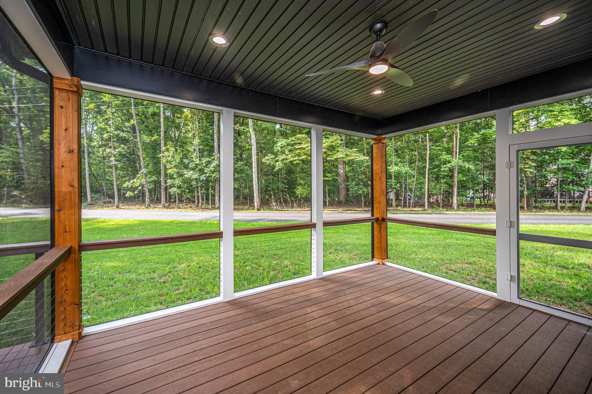 3200 Lakeview Parkway Locust Grove, VA 22508 - Photo 41 of 83 Huge screened in porch w/recessed lights and fan.
