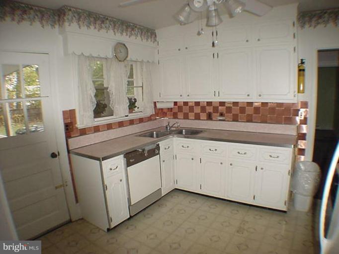 Kitchen #2