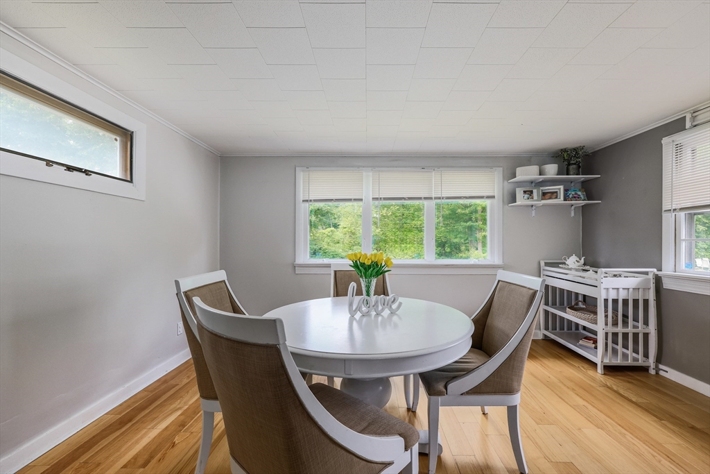 12 Lilian Rd Extension Framingham, MA 01701 - Photo 14 of 32