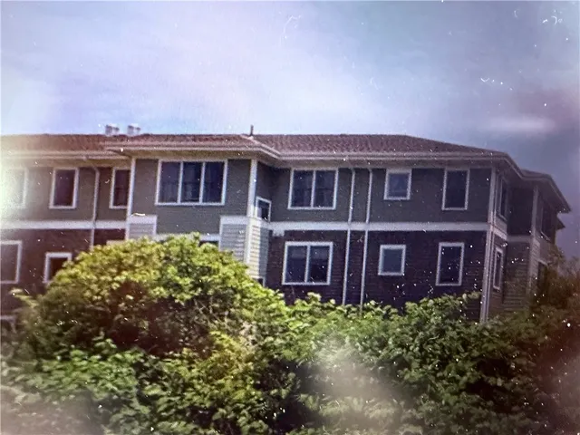 $204,225 | 200 Clarke Road, Unit 208, Narragansett, RI 02882