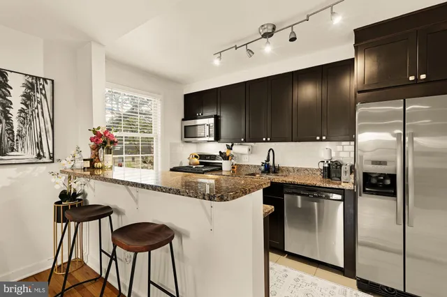 $1,900 | 2208 Colston Drive, Unit C302, Silver Spring, MD 20910