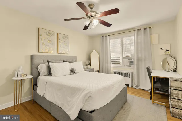 $1,900 | 2208 Colston Drive, Unit C302, Silver Spring, MD 20910