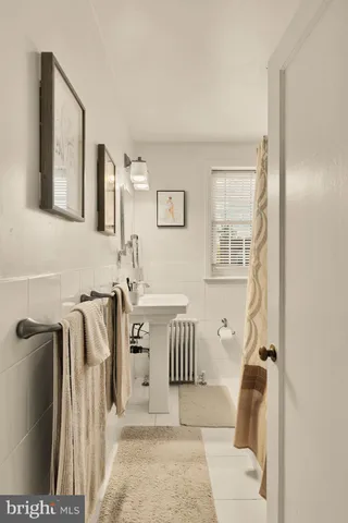 $1,900 | 2208 Colston Drive, Unit C302, Silver Spring, MD 20910