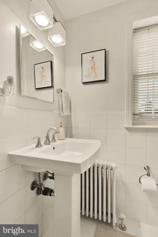 $1,900 | 2208 Colston Drive, Unit C302, Silver Spring, MD 20910