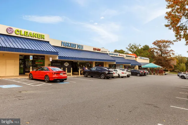 $1,900 | 2208 Colston Drive, Unit C302, Silver Spring, MD 20910