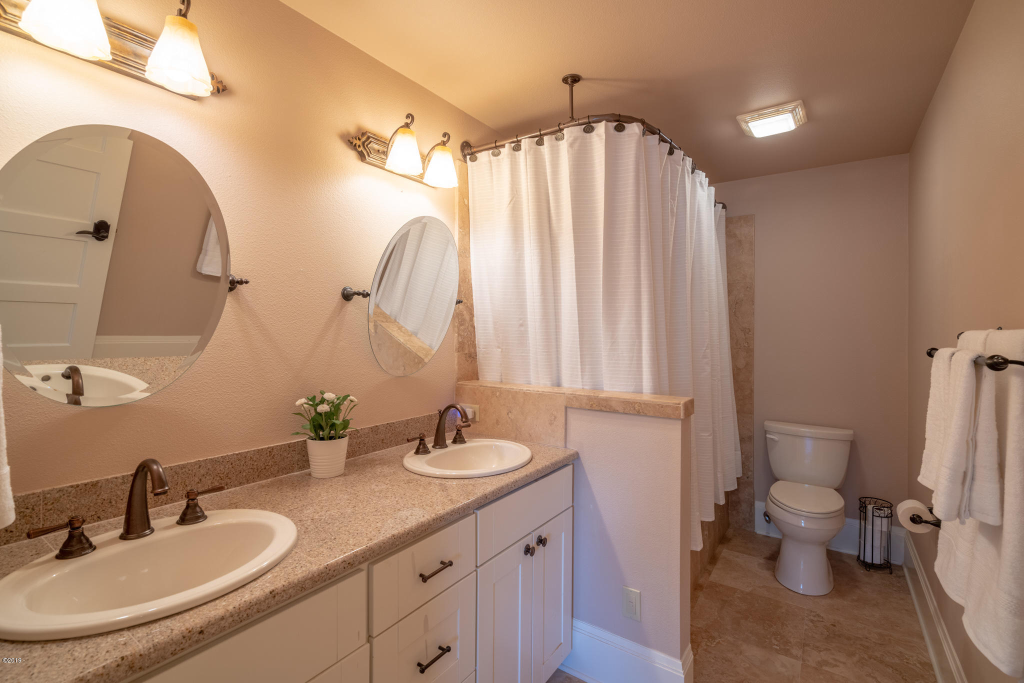 322 Southwest 30th Street Newport, OR 97366 - Photo 19 of 34 322 SW 30th St, Unit 2 - Newport, OR