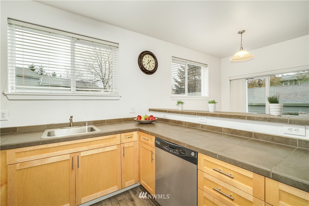 3905 243rd Place Southeast, Unit M102 Bothell, WA 98021 - Photo 11 of 33