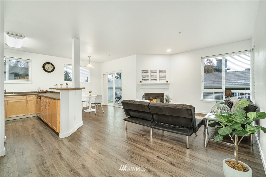 3905 243rd Place Southeast, Unit M102 Bothell, WA 98021 - Photo 5 of 33