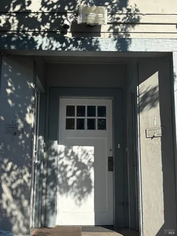 $2,500 | 415 College Avenue, Unit 4, Santa Rosa, CA 95401