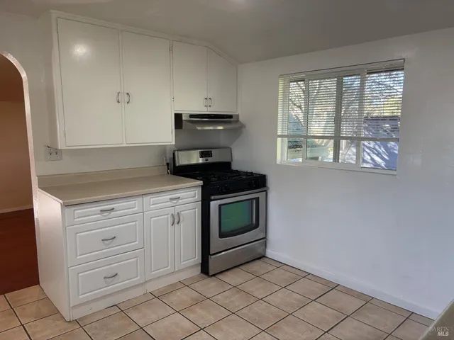 $2,500 | 415 College Avenue, Unit 4, Santa Rosa, CA 95401