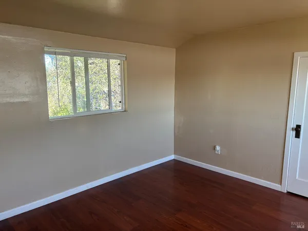 $2,300 | 415 College Avenue, Unit 4, Santa Rosa, CA 95401