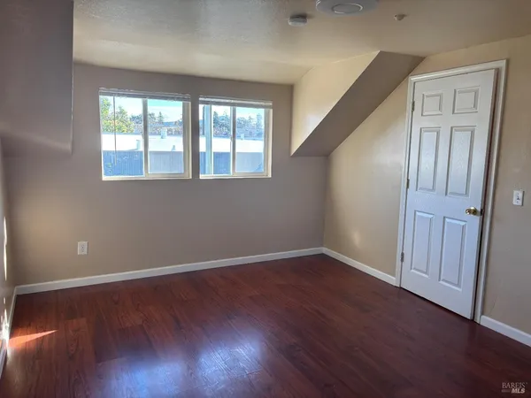 $2,300 | 415 College Avenue, Unit 4, Santa Rosa, CA 95401