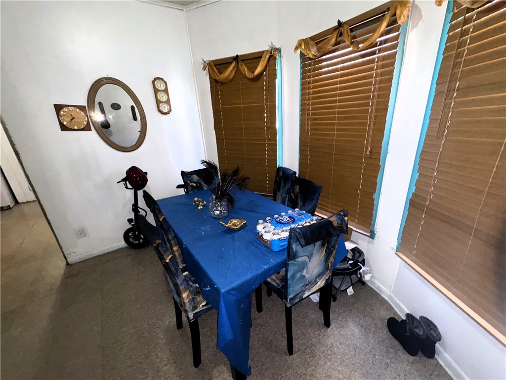 183-185 Baycliff Drive Rochester, NY 14609 - Photo 11 of 38