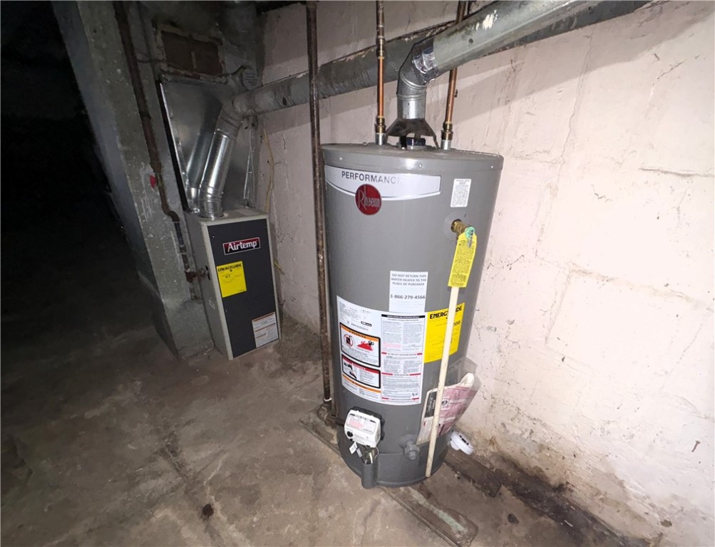 183-185 Baycliff Drive Rochester, NY 14609 - Photo 25 of 38