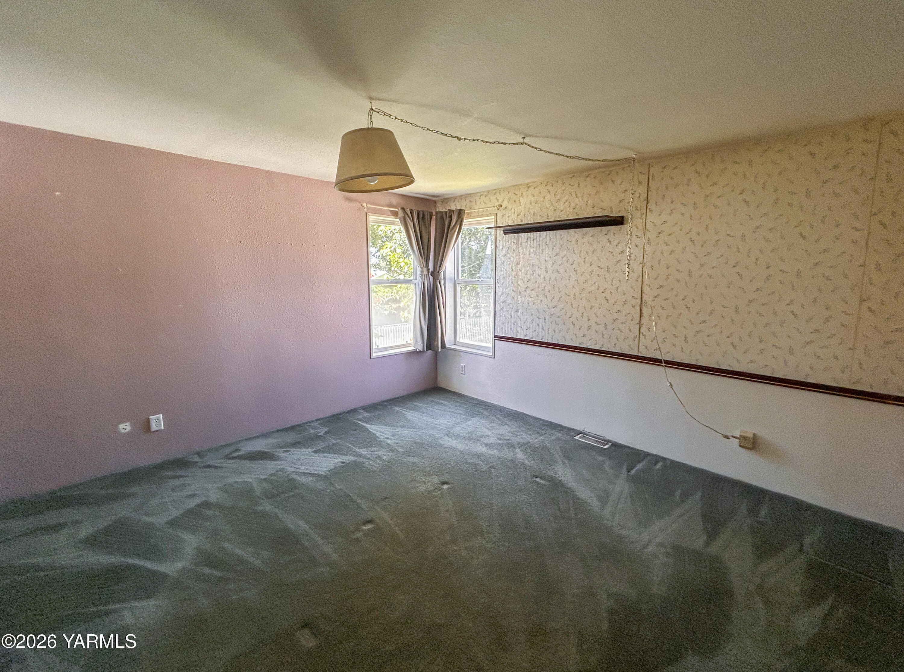 2205 Butterfield Road, Unit 75 Yakima, WA 98901 - Photo 6 of 19 Primary Bedroom