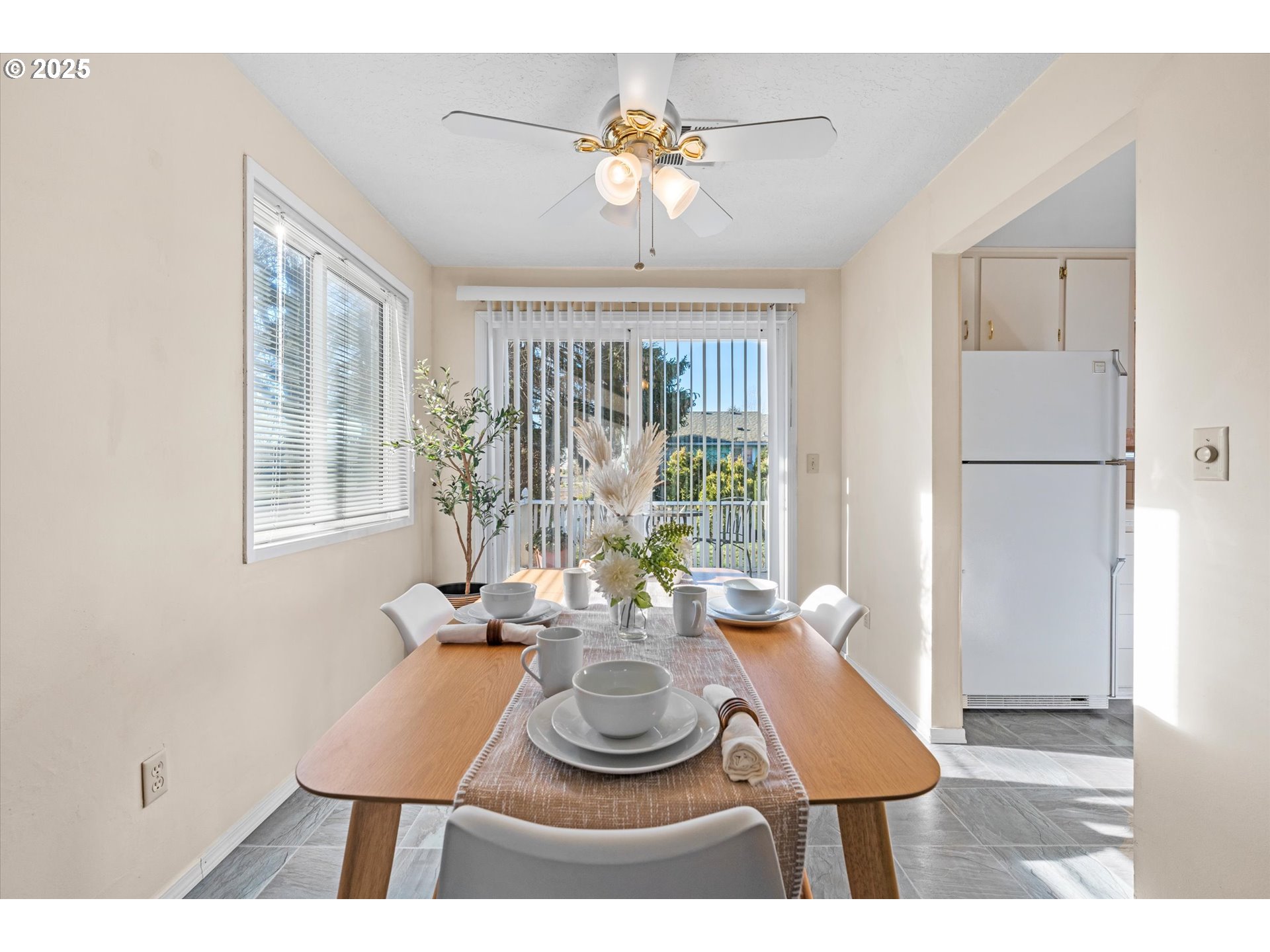 1411 Thompson Road Woodburn, OR 97071 - Photo 10 of 29 Gallery Image 10