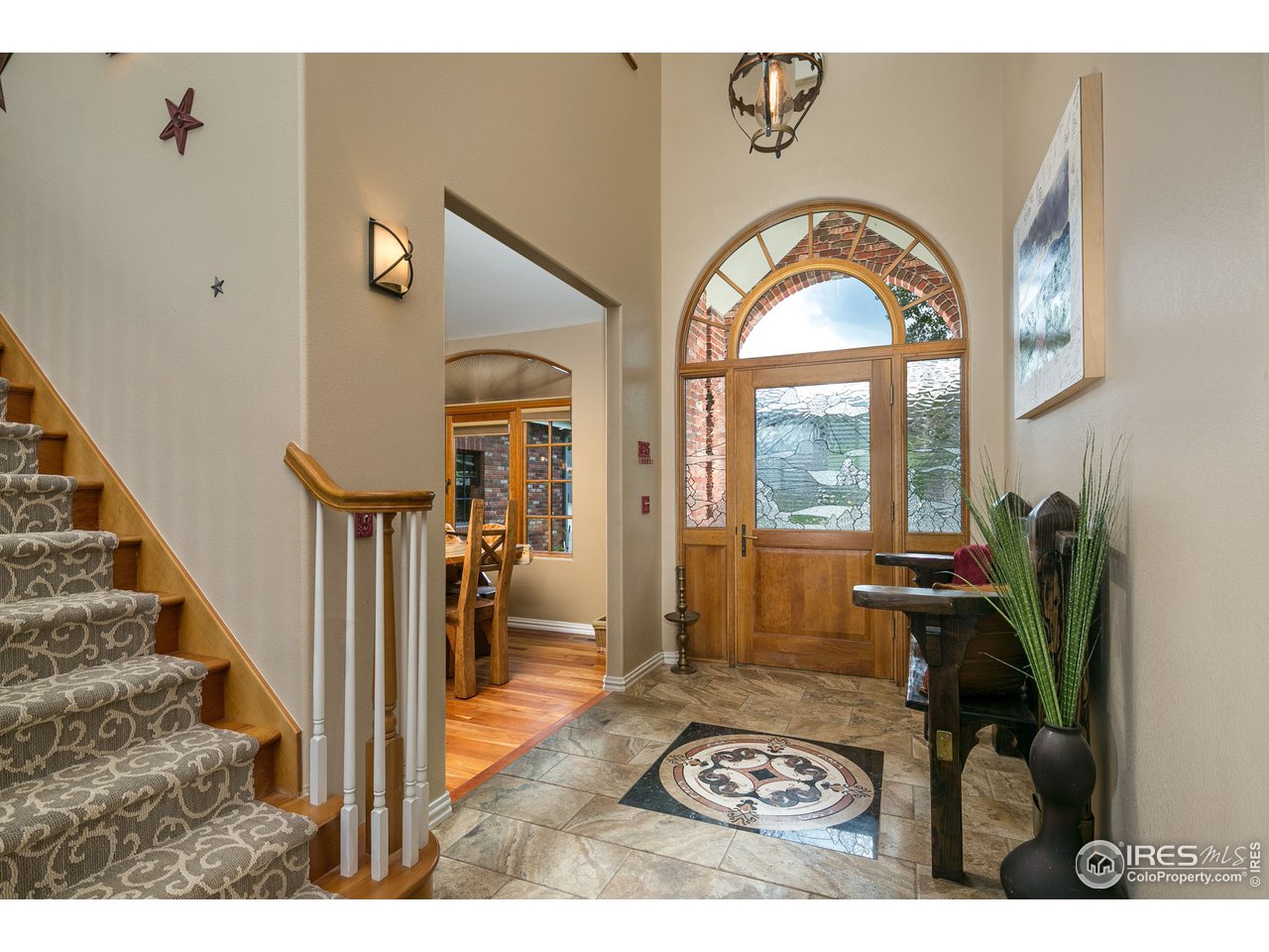 Grand Entry Way
