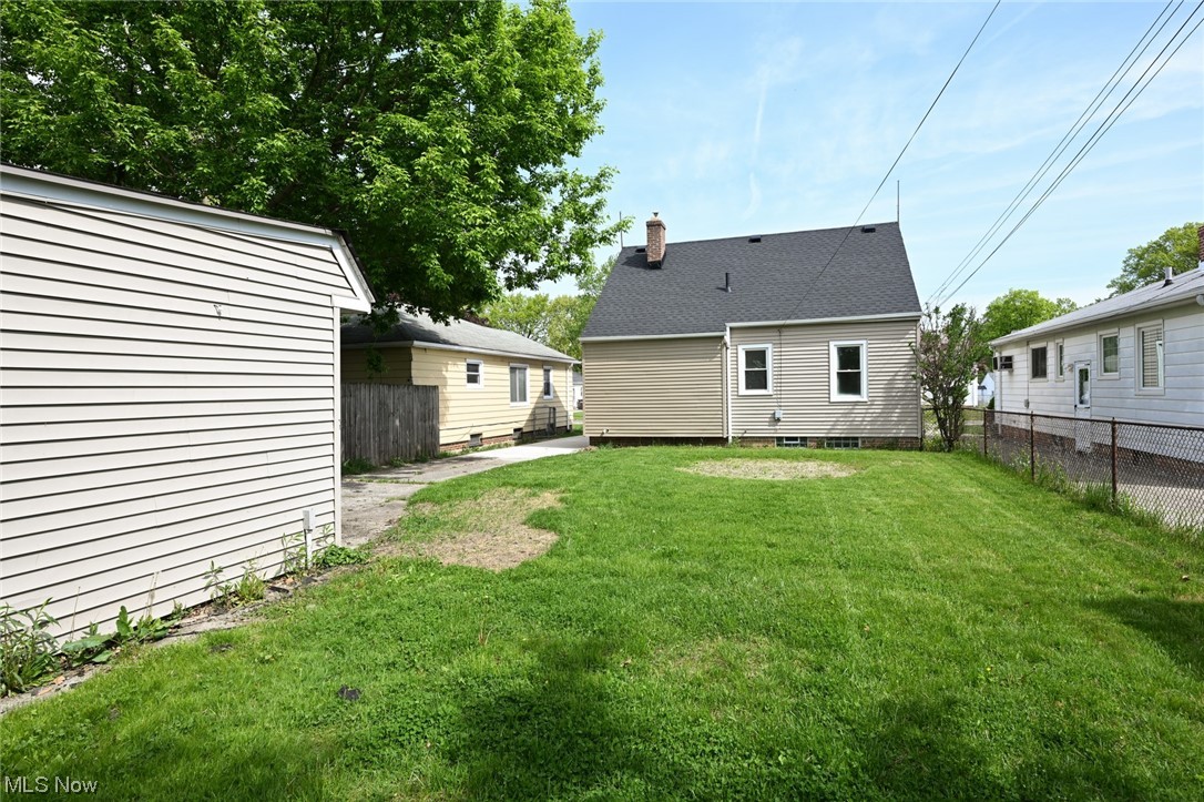 6011 Ridgewood Avenue Parma, OH 44129 - Photo 5 of 30