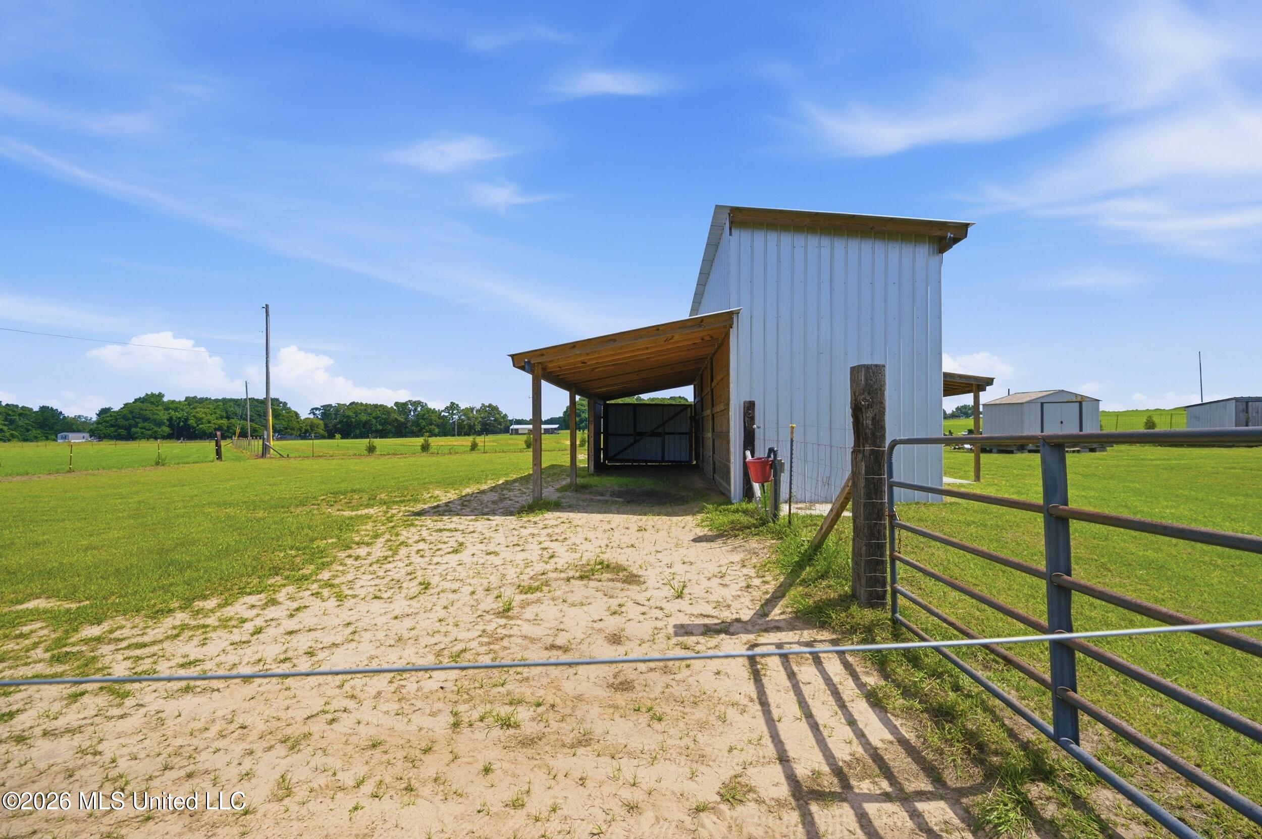 15450 Constitution Road Moss Point, MS 39562 - Photo 40 of 66 IMG_2364