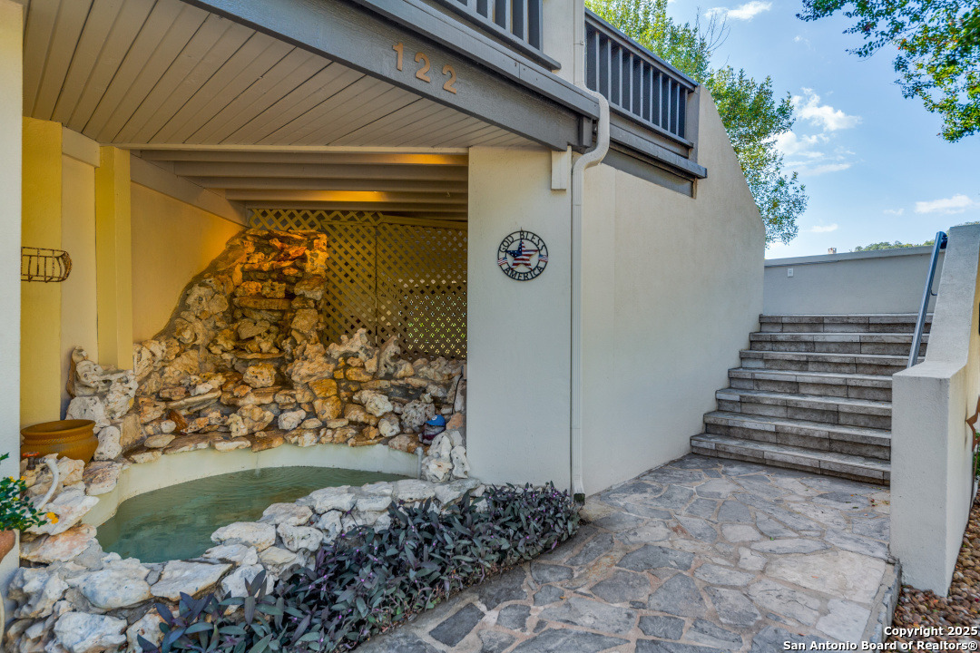 122 Cliffdwellers Path Boerne, TX 78006 - Photo 20 of 35 a view of a porch
