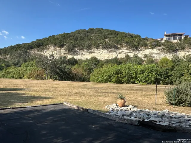 $525,000 | 122 Cliffdwellers Path, Boerne, TX 78006