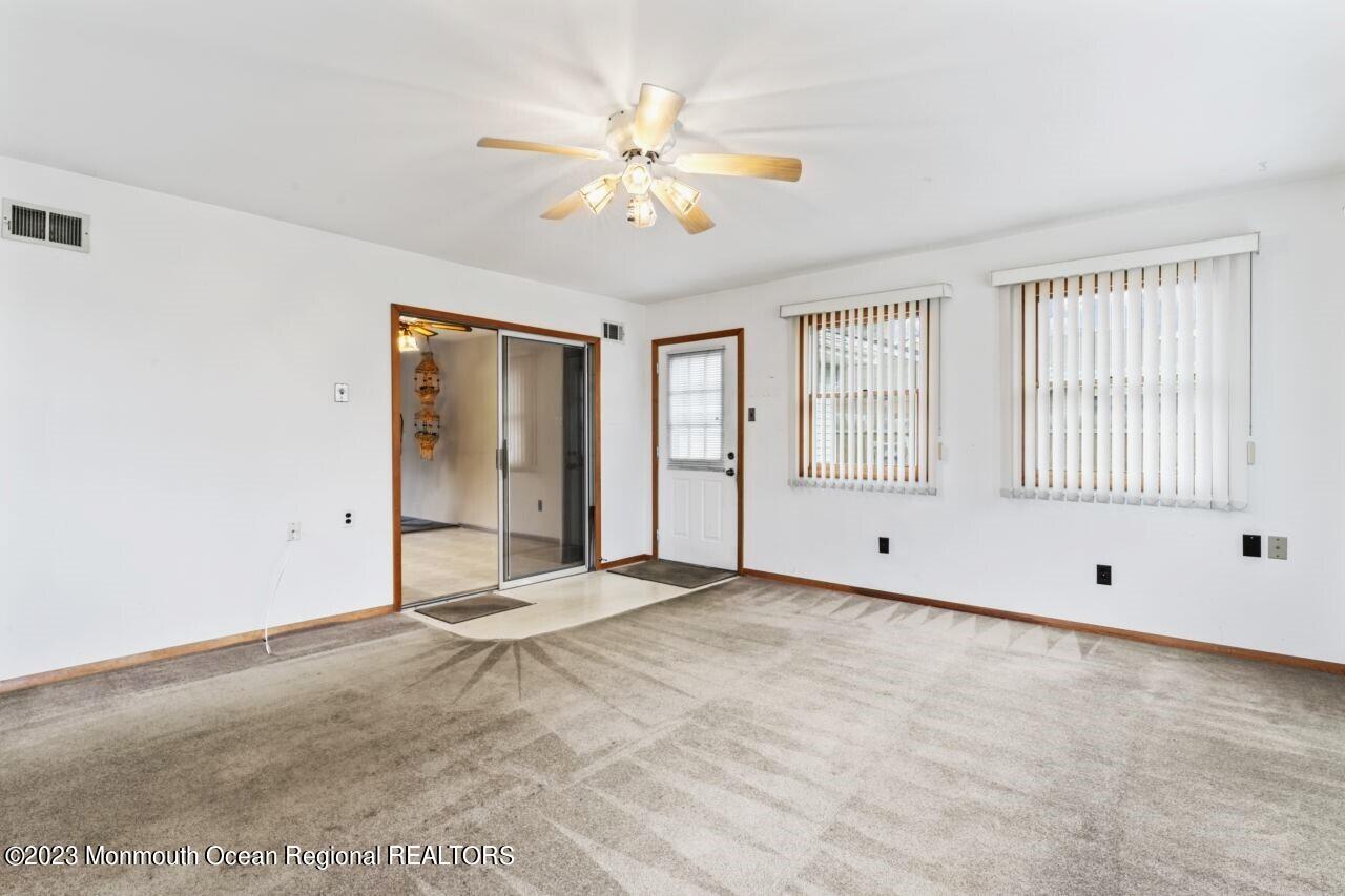 197 Drake Road Brick, NJ 08723 - Photo 10 of 39 Four Season Great Room 2