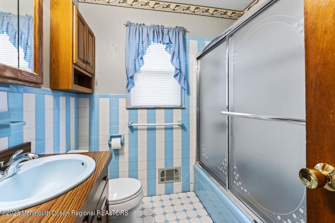 197 Drake Road Brick, NJ 08723 - Photo 20 of 39 Full Bath