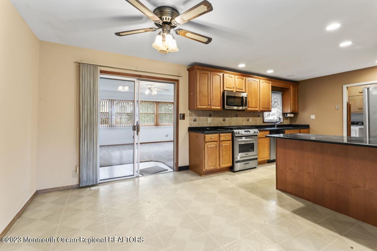 197 Drake Road Brick, NJ 08723 - Photo 8 of 39 Dining Room