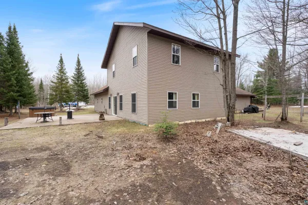 $495,000 | 14093 East Birch Avenue, Brule, WI 54820