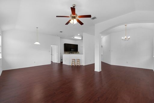 2307 Shady Tree Lane Conroe, TX 77301 - Photo 4 of 23