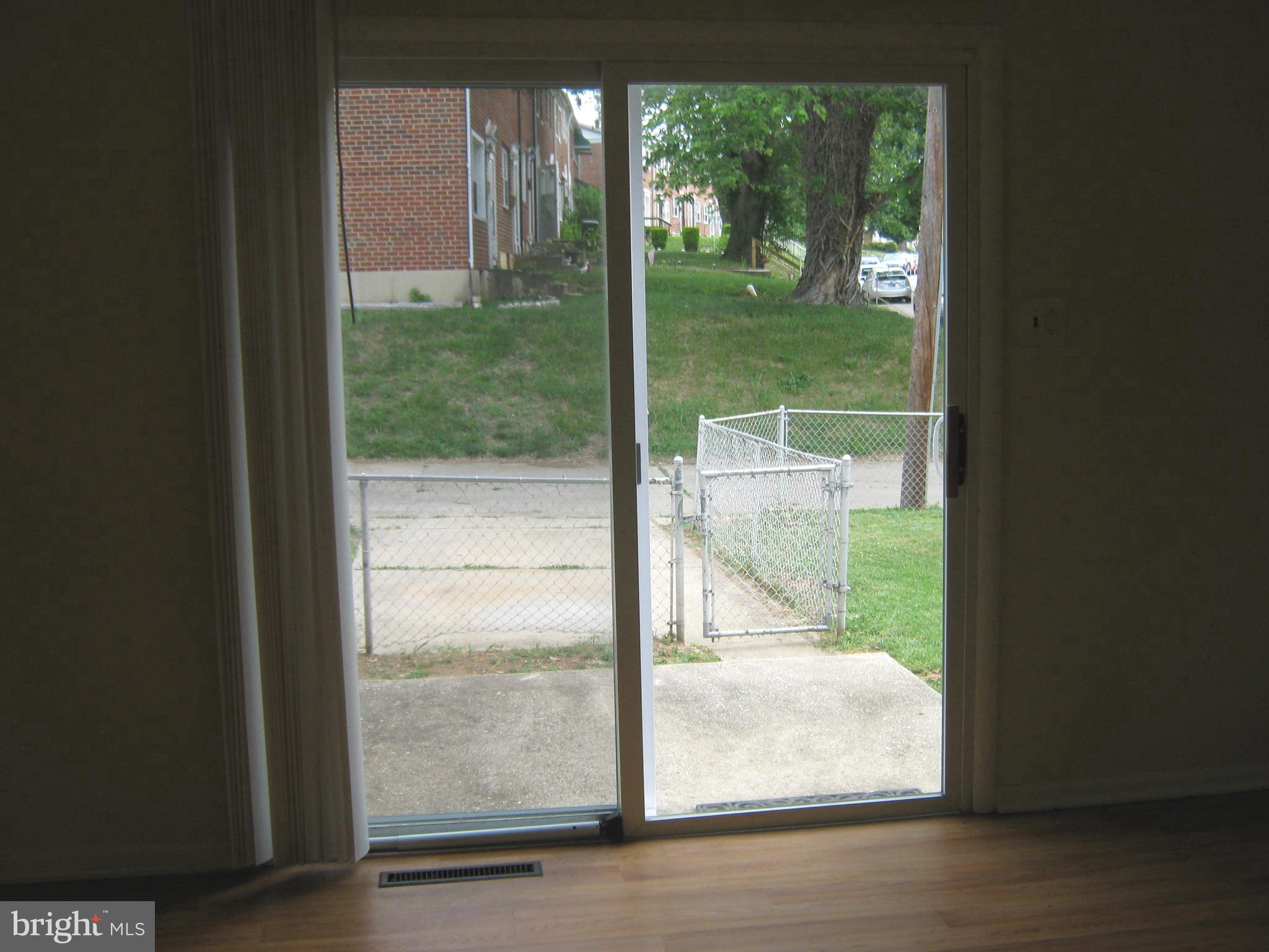 4818 Melbourne Road Baltimore, MD 21229 - Photo 9 of 28