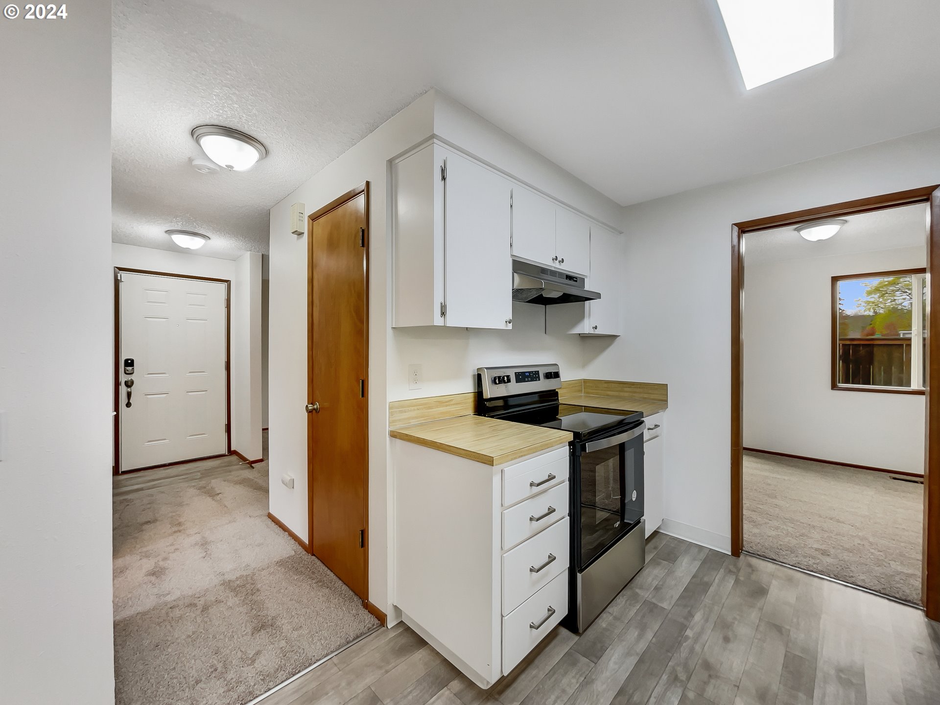 20440 Southwest Rosa Drive Beaverton, OR 97078 - Photo 17 of 19 Gallery Image 17