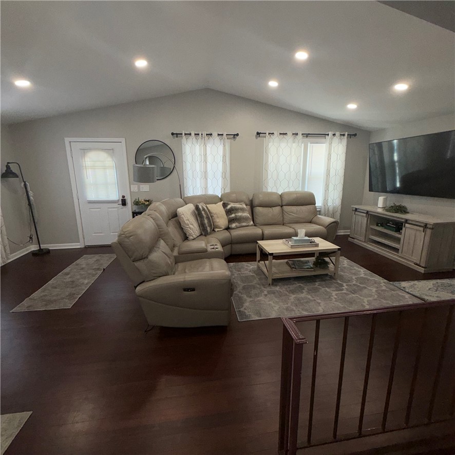 36 Waller Street Providence, RI 02908 - Photo 3 of 27