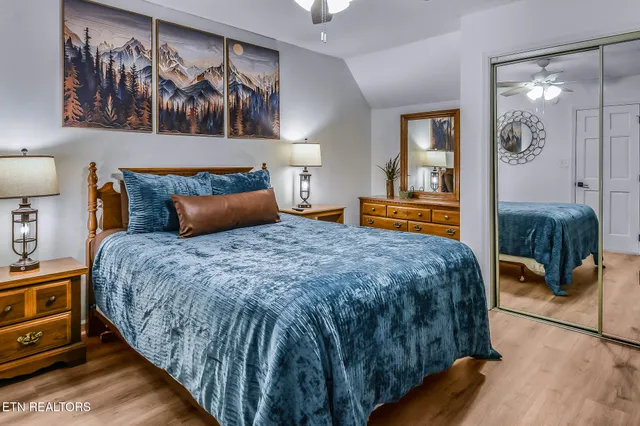 $579,900 | 1819 West Arolla Court, Gatlinburg, TN 37738