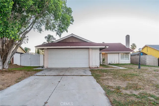 $499,000 | 261 North Vine Avenue, Rialto, CA 92376