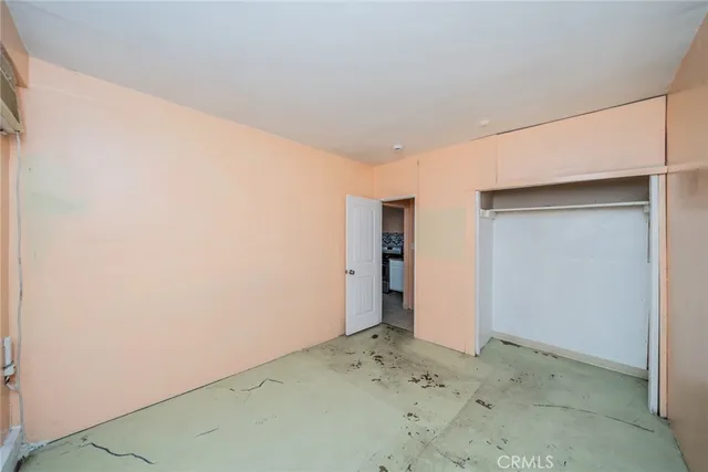 $499,000 | 261 North Vine Avenue, Rialto, CA 92376