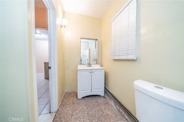 $499,000 | 261 North Vine Avenue, Rialto, CA 92376