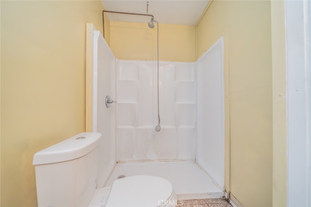 261 North Vine Avenue Rialto, CA 92376 - Photo 24 of 34