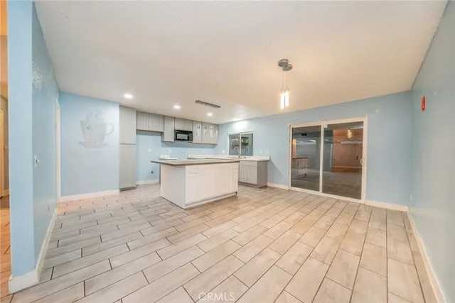 $499,000 | 261 North Vine Avenue, Rialto, CA 92376