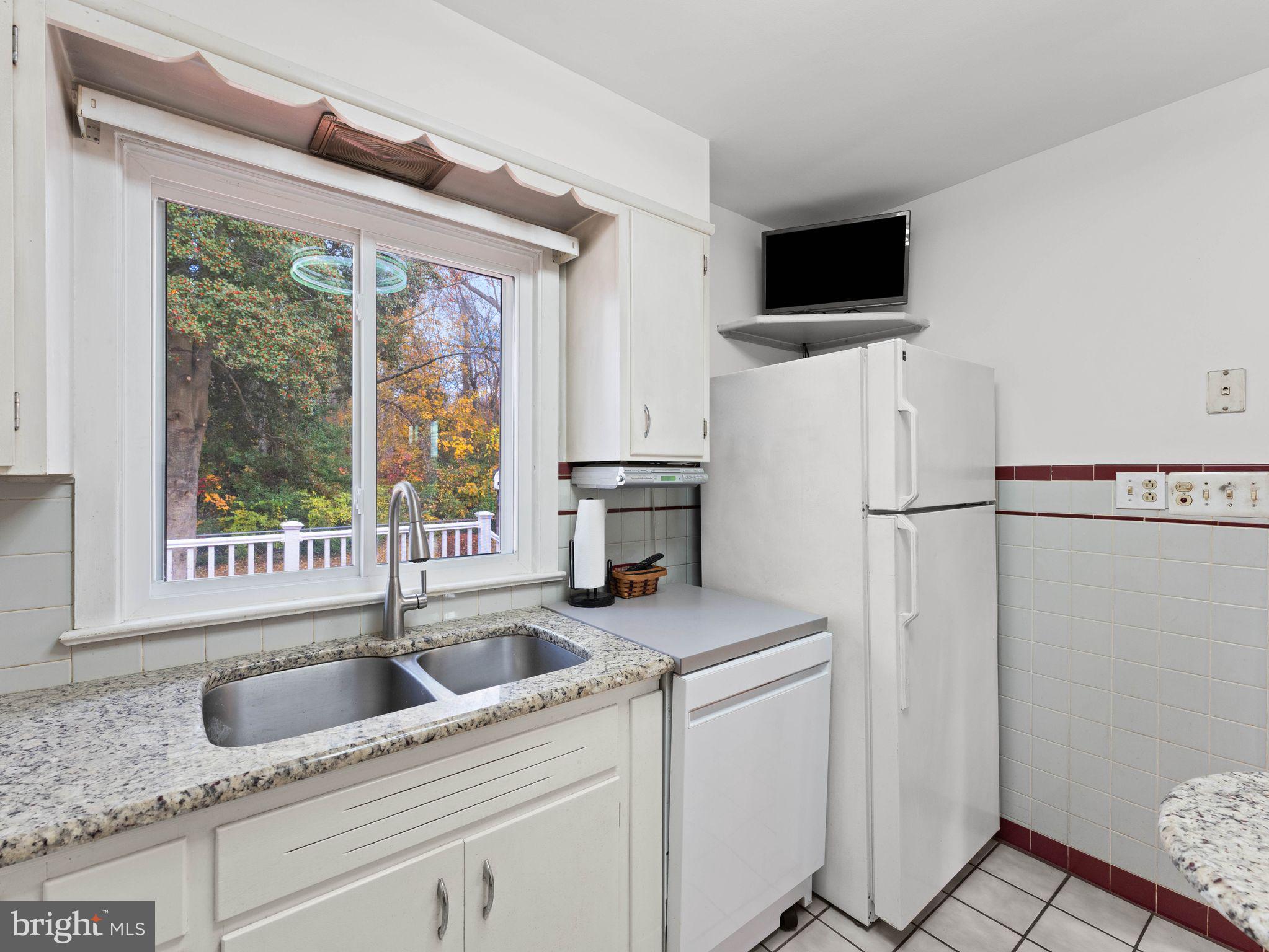 270 Jefferson Road Sewell, NJ 08080 - Photo 16 of 47 Gallery Image 16