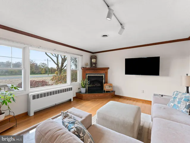 $389,000 | 270 Jefferson Road, Sewell, NJ 08080