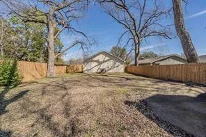 a view of backyard space